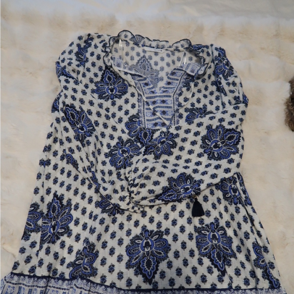 Zara Blue and White Floral Blouse